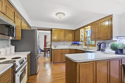 9672 Washburn Avenue S, Bloomington, MN 55431 - Photo 12