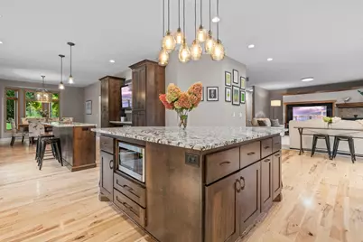 1435 Wildflower Lane, Chaska, MN 55318 - Photo 8