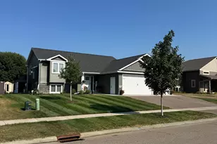 3177 Kingston St, River Falls, WI 54022 - Photo 2