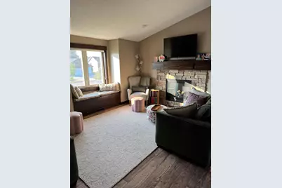 3177 Kingston Street, River Falls, WI 54022 - Photo 4