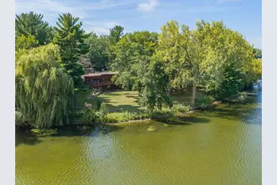 16740 S Shore Lane, Eden Prairie, MN 55346 - Photo 2