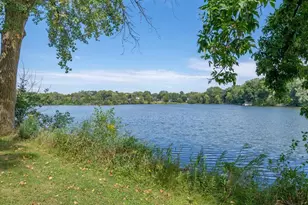 16740 S Shore Ln, Eden Prairie, MN 55346 - Photo 38