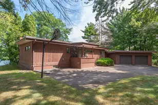 16740 S Shore Ln, Eden Prairie, MN 55346 - Photo 30