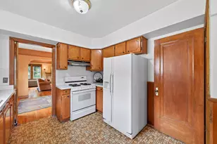 3028 E Minnehaha Pkwy, Minneapolis, MN 55406 - Photo 10
