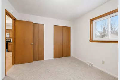 1561 Clarence Street, Saint Paul, MN 55106 - Photo 12