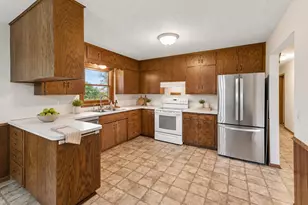 8775 Airport Rd, Waconia, MN 55387 - Photo 10