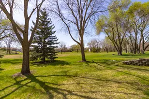 2224 Pinewood Dr, Shakopee, MN 55379 - Photo 30