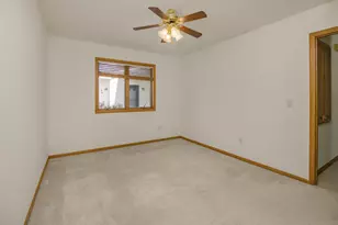 2224 Pinewood Dr, Shakopee, MN 55379 - Photo 20