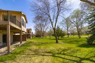 2224 Pinewood Dr, Shakopee, MN 55379 - Photo 36