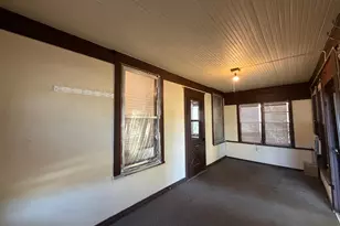 331 SW Park St, Luverne, MN 56156 - Photo 10