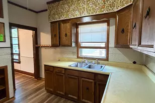 331 SW Park St, Luverne, MN 56156 - Photo 20