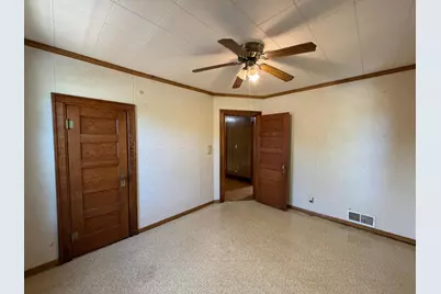 331 SW Park Street, Luverne, MN 56156 - Photo 32