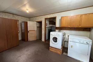 331 SW Park St, Luverne, MN 56156 - Photo 34