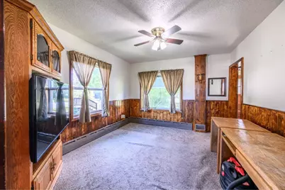 220 W Howard Avenue, Keewatin, MN 55753 - Photo 2