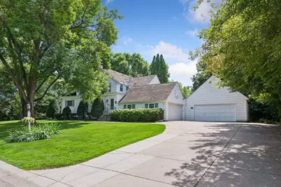 830 Edgemoor Drive, Hopkins, MN 55305 - Photo 2