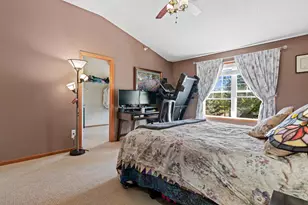 4828 Bisset Ln, Inver Grove Heights, MN 55076 - Photo 18