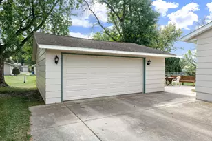 555 15th St NE, Owatonna, MN 55060 - Photo 28