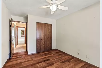 10275 Scarborough Road, Bloomington, MN 55437 - Photo 20