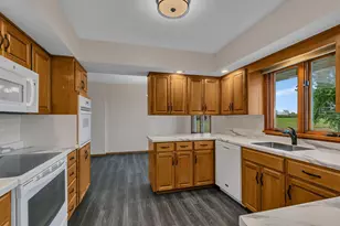 431 Karen Ct, Darwin, MN 55324 - Photo 6