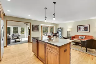 10234 Nottingham Trail, Eden Prairie, MN 55347 - Photo 6