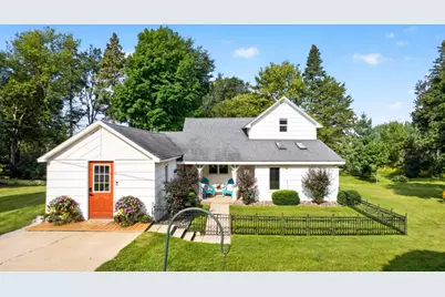 10418 County Road 26 SW, Byron, MN 55920 - Photo 2