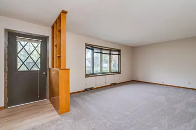 125 N Manitou Drive, Mankato, MN 56001 - Photo 4