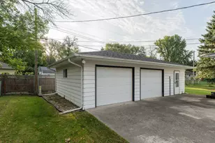 125 N Manitou Dr, Mankato, MN 56001 - Photo 40
