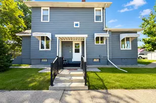 502 W 3rd Ave, Keewatin, MN 55753 - Photo 2