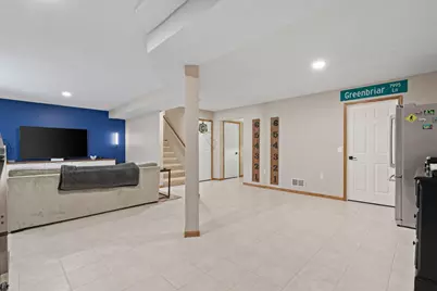 8018 Greenbriar Lane, Woodbury, MN 55125 - Photo 44