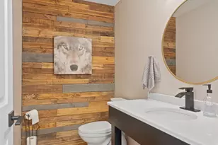 8018 Greenbriar Ln, Woodbury, MN 55125 - Photo 8