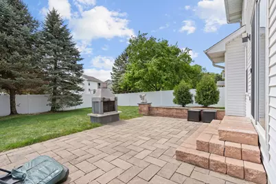 8018 Greenbriar Lane, Woodbury, MN 55125 - Photo 52