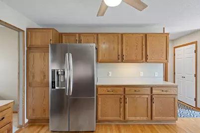 8018 Greenbriar Lane, Woodbury, MN 55125 - Photo 22
