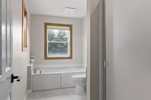 8018 Greenbriar Ln, Woodbury, MN 55125 - Photo 34