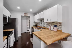 9535 Hartford Cir, Eden Prairie, MN 55347 - Photo 12