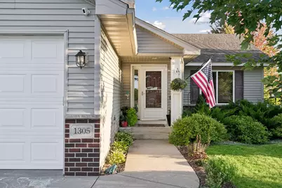 1305 Mulberry Avenue NE, Montgomery, MN 56069 - Photo 4