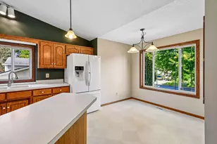 356 Bluestem Ave, Shakopee, MN 55379 - Photo 16