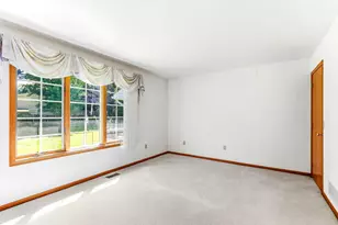 423 Tischler Ave SE, Faribault, MN 55021 - Photo 10