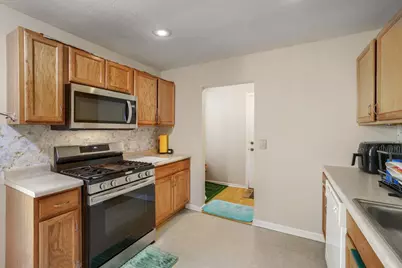 1885 Ivy Avenue E, Saint Paul, MN 55119 - Photo 12