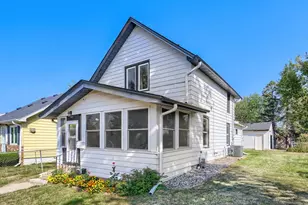 1885 Ivy Ave E, Saint Paul, MN 55119 - Photo 2