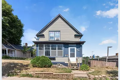 807 Case Avenue, Saint Paul, MN 55106 - Photo 2