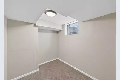 807 Case Avenue, Saint Paul, MN 55106 - Photo 16
