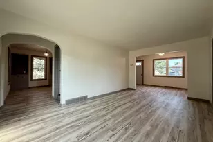 510 E Plum St, Redwood Falls, MN 56283 - Photo 4