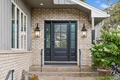 1138 Kingsley Circle N, Mendota Heights, MN 55118 - Photo 2