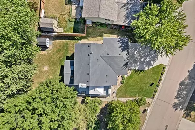 2679 Guthrie Avenue N, Oakdale, MN 55128 - Photo 8
