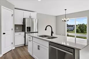 1930 Pierce St S, Cambridge, MN 55008 - Photo 16