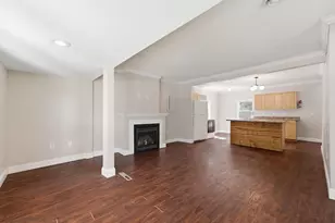 225 Cedar St NE, New London, MN 56273 - Photo 10