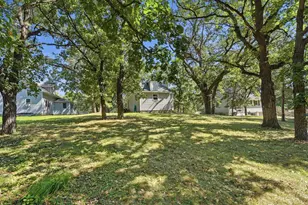 225 Cedar St NE, New London, MN 56273 - Photo 24