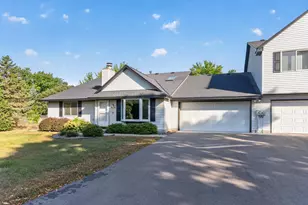 3630 Gershwin Ln N, Oakdale, MN 55128 - Photo 2