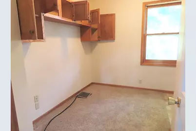 518 Main Avenue N, Thief River Falls, MN 56701 - Photo 10