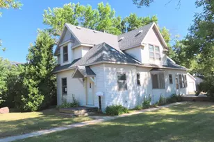 518 Main Ave N, Thief River Falls, MN 56701 - Photo 1